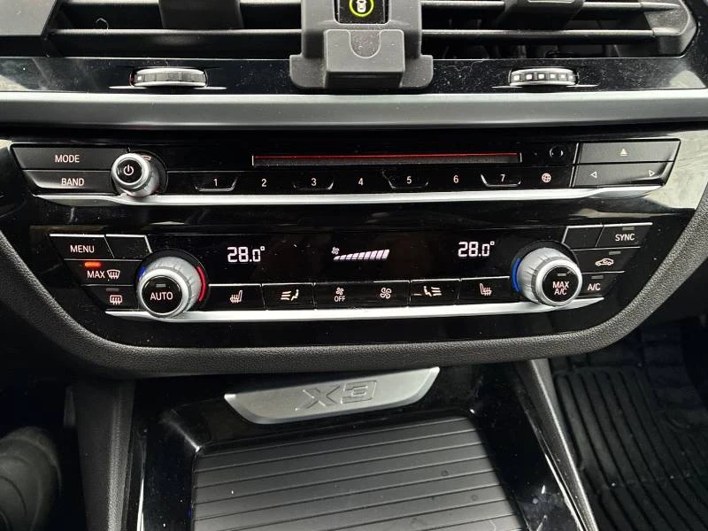 BMW X3 xDrive30i * CARFAX* ДВА КЛЮЧА * ВТОРИ ЧИФТ ГУМИ, снимка 5 - Автомобили и джипове - 54094334