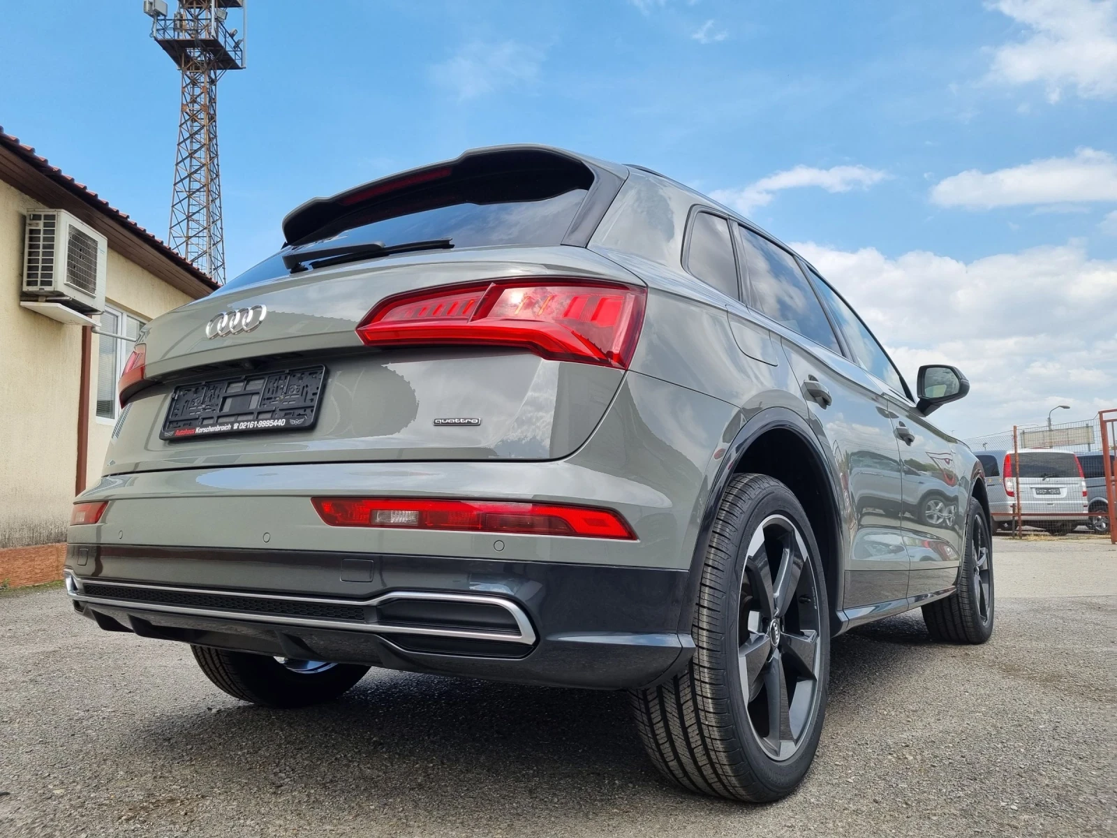 Audi Q5 2.0TDI190кс/3xS line/Euro6d/Топ/ - изображение 6