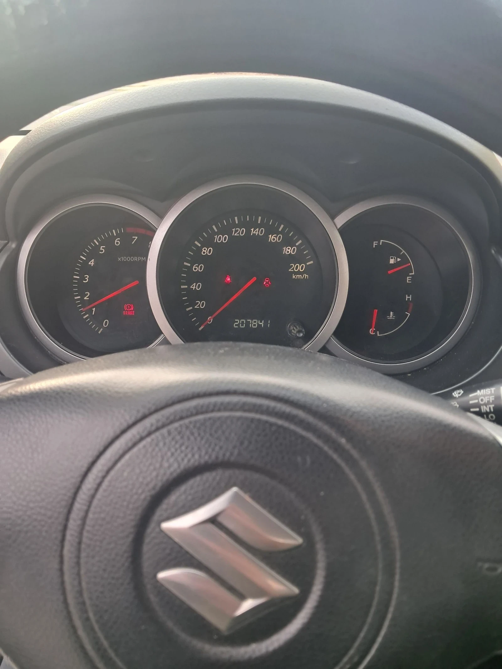 Suzuki Grand vitara  - изображение 9