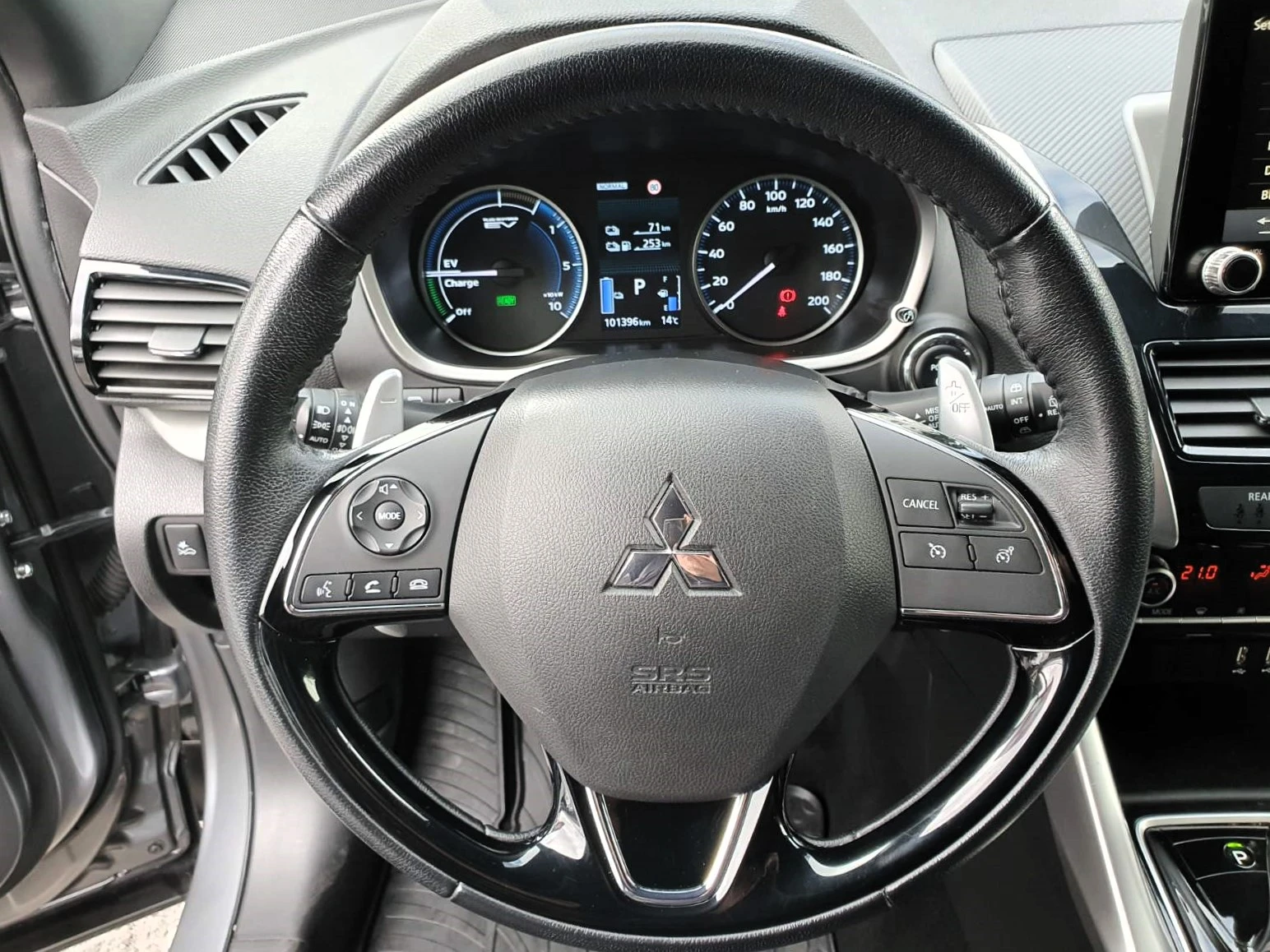Mitsubishi Eclipse Cross 2.4 Hybrid Plug-in 4WD - изображение 8