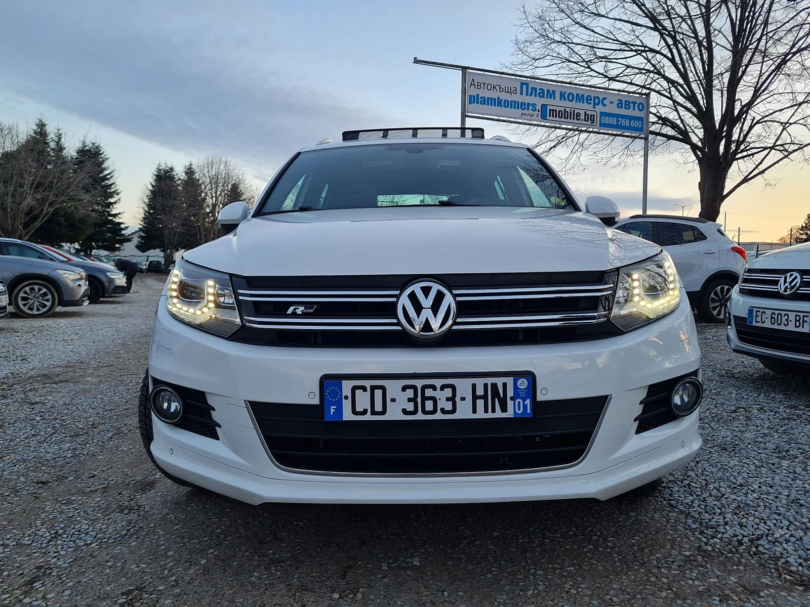 VW Tiguan 2.0TDI-140kc/R-line/4x4/KEY LESS/NAVI/PANORAMA | Mobile.bg � ����������� 2
