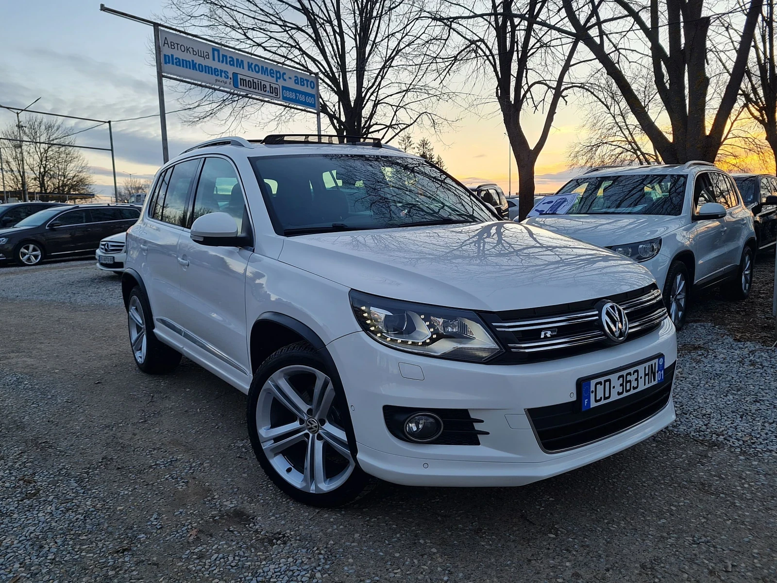 VW Tiguan 2.0TDI-140kc/R-line/4x4/KEY LESS/NAVI/PANORAMA | Mobile.bg � ����������� 3