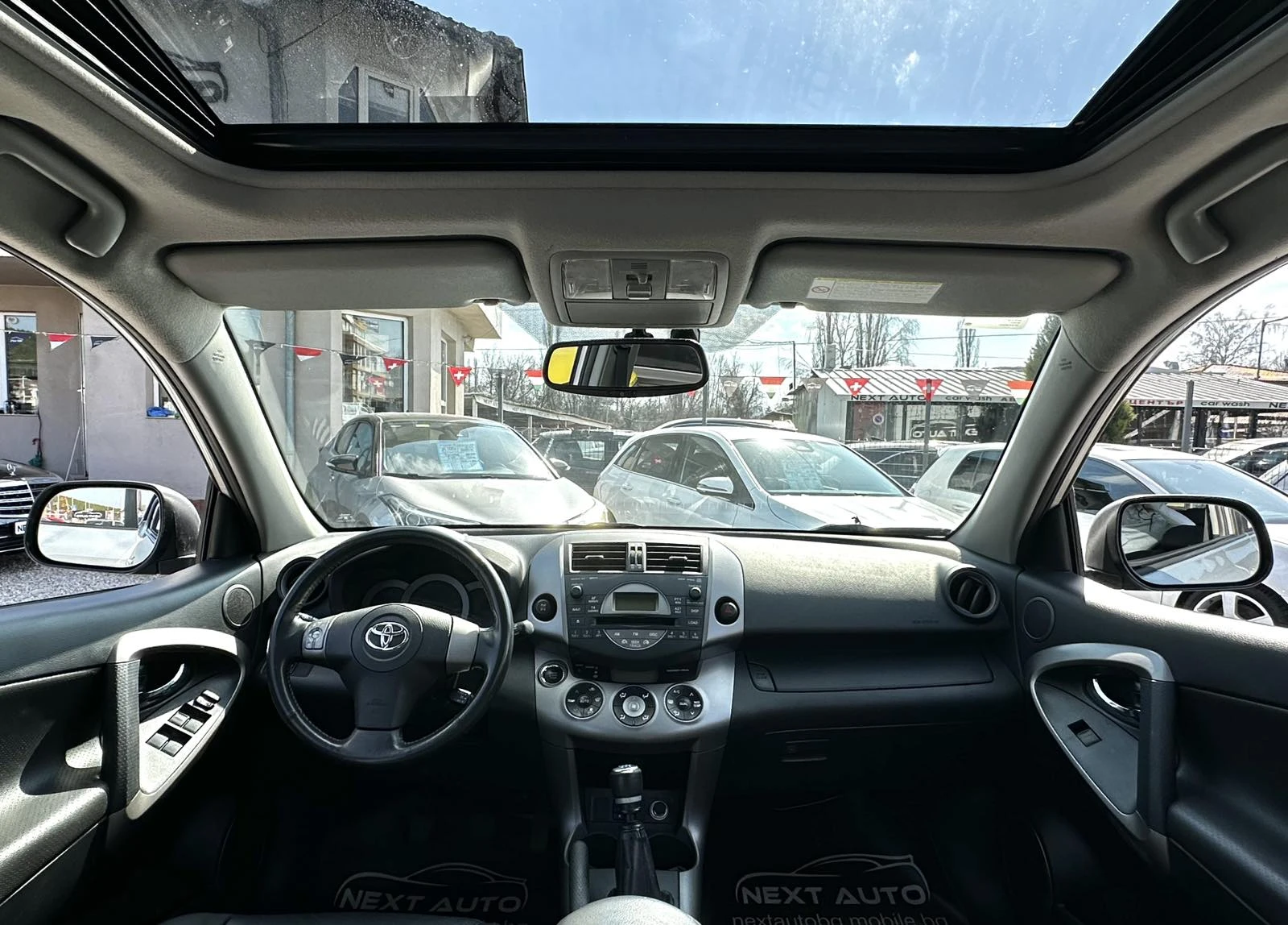 Toyota Rav4 2.2D-CAT 177HP 151 000KM AWD KEYLESS ШИБЕДАХ, снимка 10 - Автомобили и джипове - 53862338