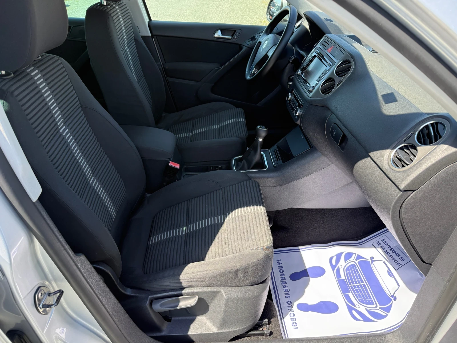 VW Tiguan (KATO НОВА)^(4х4), снимка 14 - Автомобили и джипове - 54228857