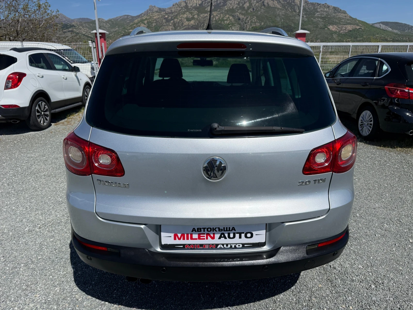 VW Tiguan (KATO НОВА)^(4х4), снимка 7 - Автомобили и джипове - 54228857