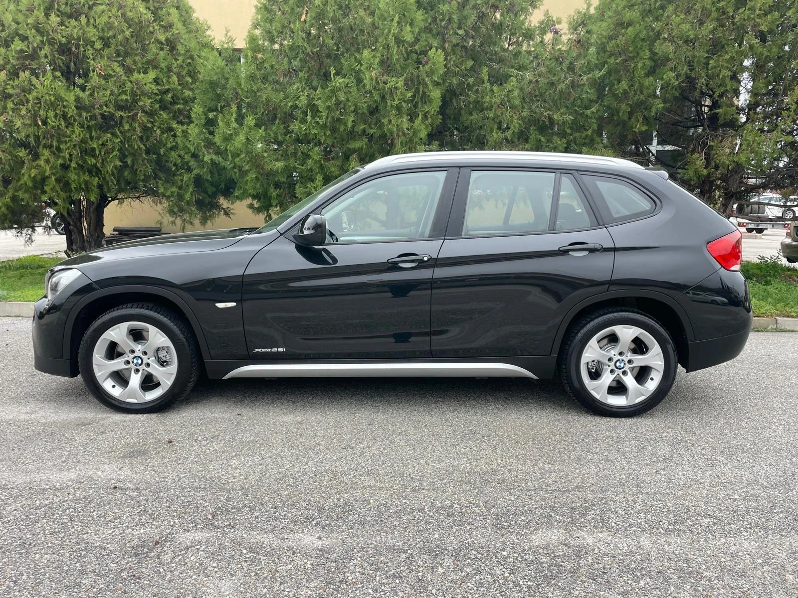 BMW X1 2.5i 218�.�. Xdrive  | Mobile.bg � ����������� 2