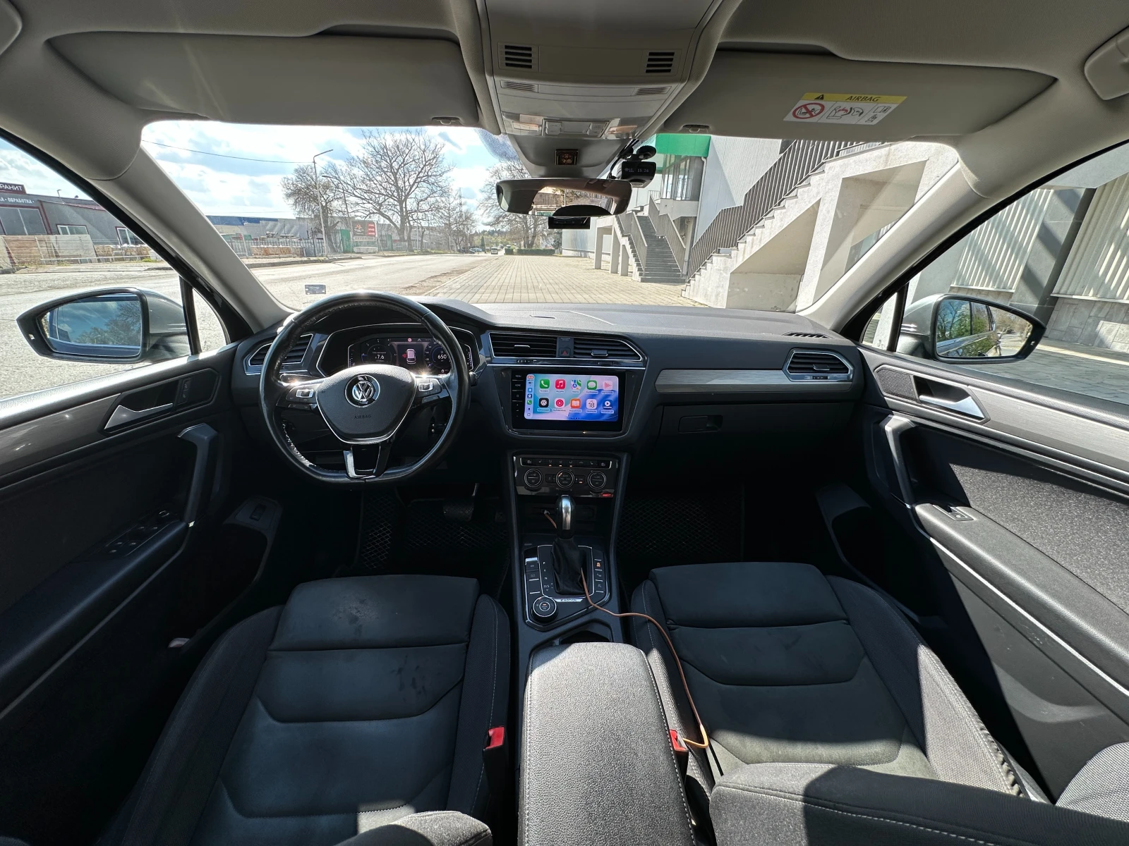 VW Tiguan Allspace 2.0 TDI 190 к.с. DSG 4x4 360  камери, Webasto, снимка 7 - Автомобили и джипове - 55163081