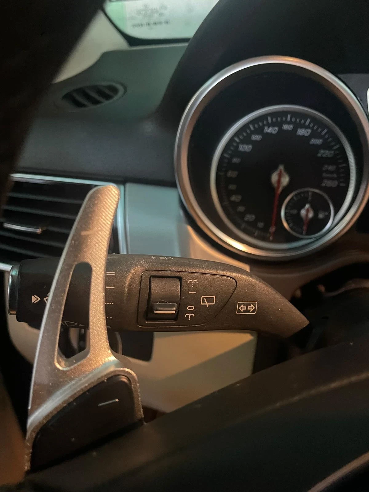 Mercedes-Benz GLE 250, снимка 16 - Автомобили и джипове - 55197776