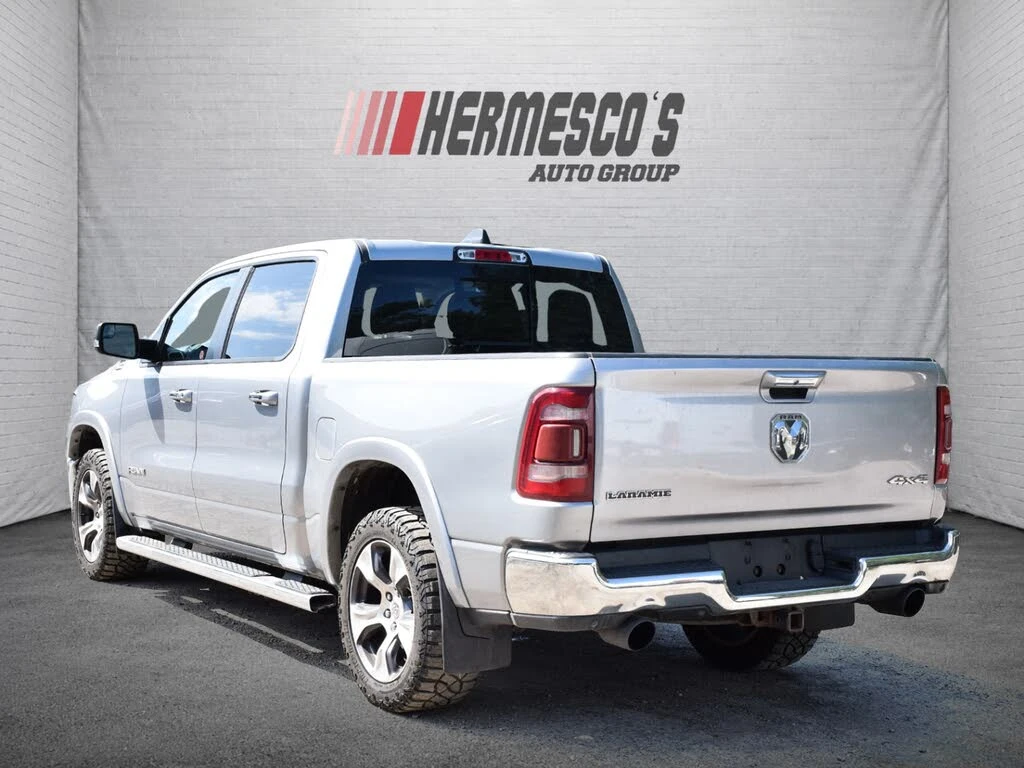 Dodge RAM 1500 Laramie Crew Cab 5.7 * ПОДГРЕВ * КАМЕРА, снимка 4 - Автомобили и джипове - 55800196
