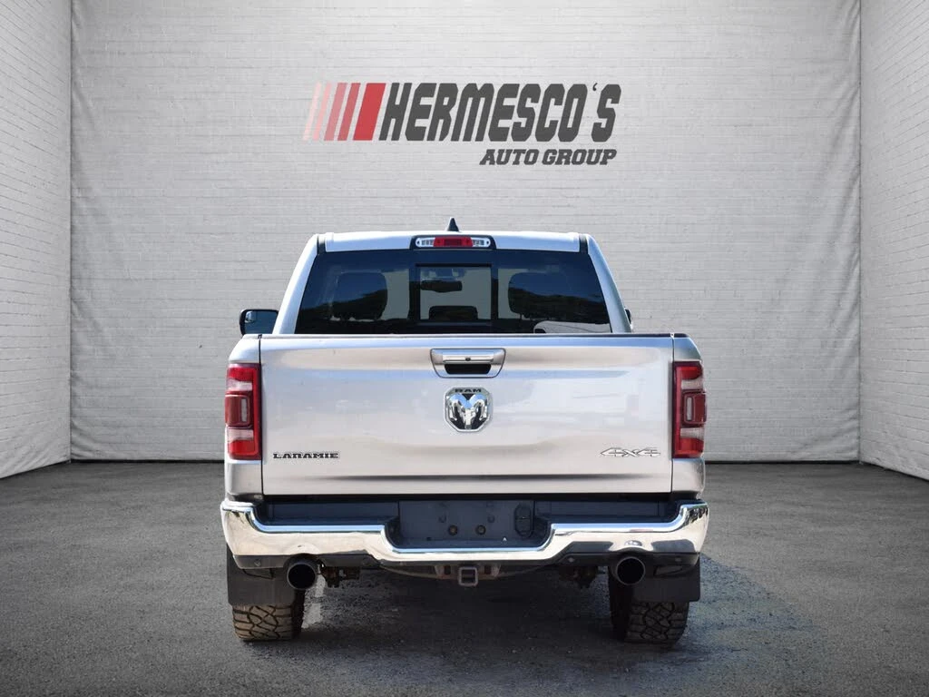 Dodge RAM 1500 Laramie Crew Cab 5.7 * ПОДГРЕВ * КАМЕРА, снимка 3 - Автомобили и джипове - 55800196