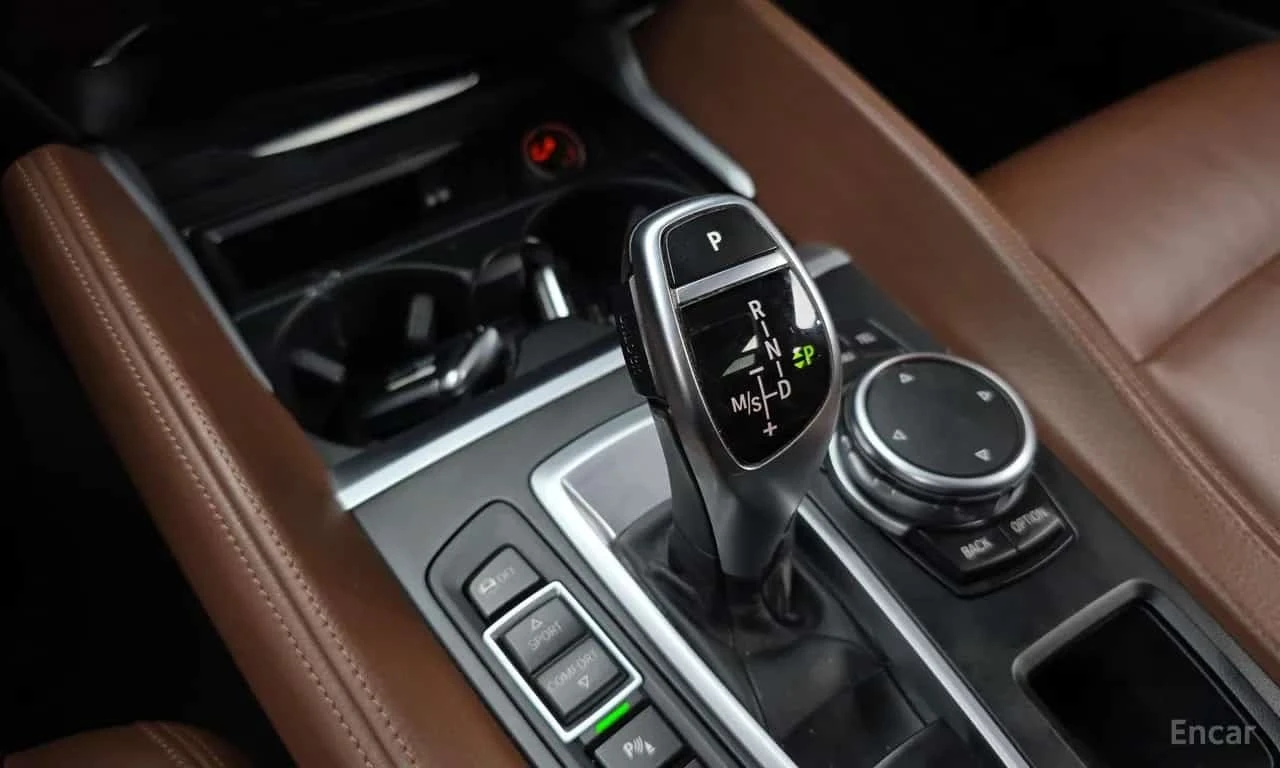 BMW X6 XDRIVE30D * ФИКСИРАНА ЦЕНА ДО БЪЛАГАРИЯ* , снимка 8 - Автомобили и джипове - 56295725
