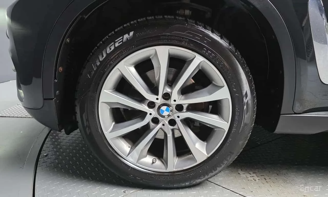 BMW X6 XDRIVE30D * ФИКСИРАНА ЦЕНА ДО БЪЛАГАРИЯ* , снимка 5 - Автомобили и джипове - 56295725