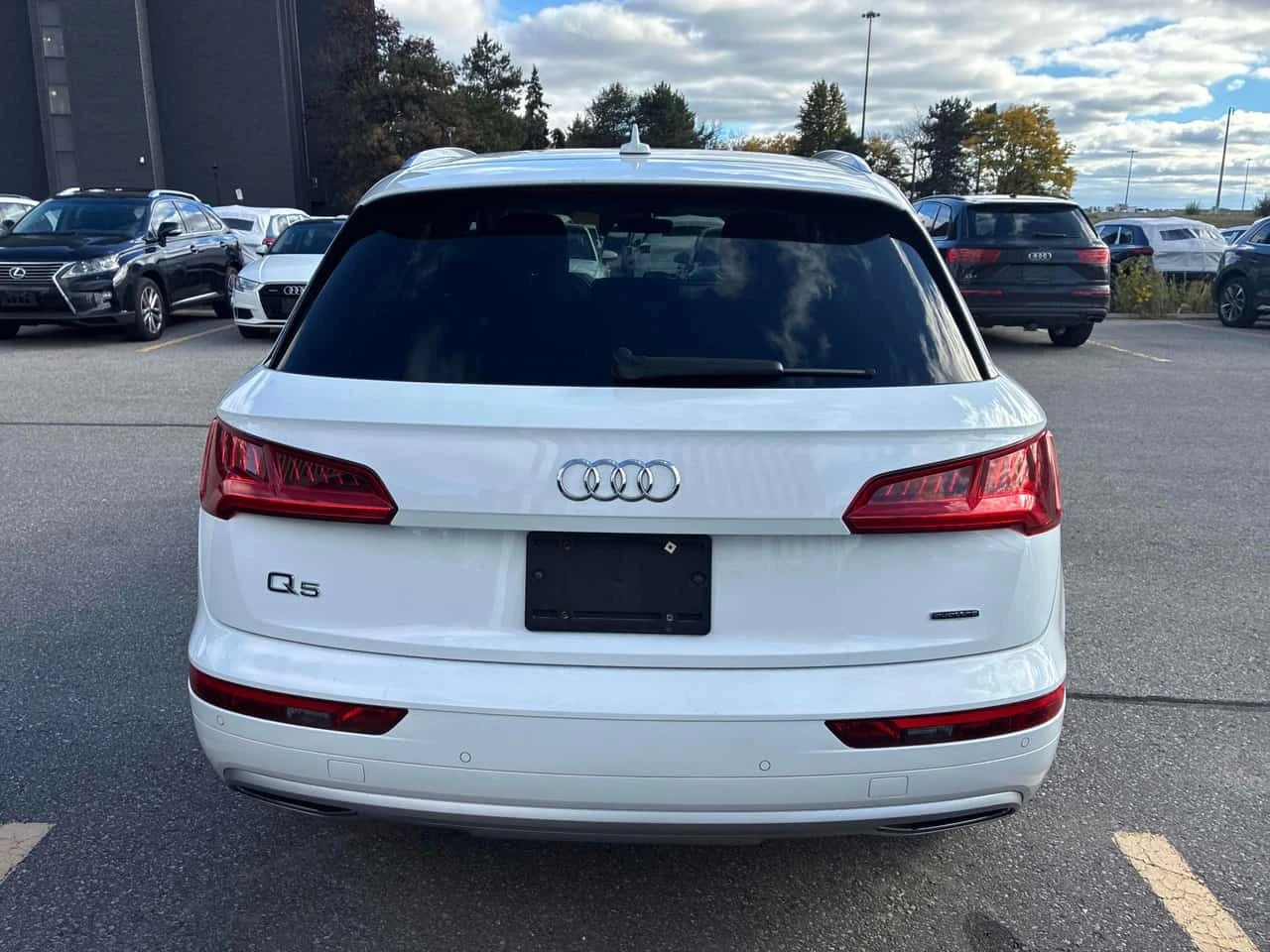 Audi Q5 * Komfort * CARFAX * �� ���������������� *  | Mobile.bg � ����������� 4