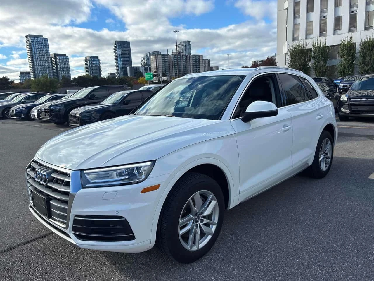 Audi Q5 * Komfort * CARFAX * ОТ ПРЕДСТАВИТЕЛСТВО * 