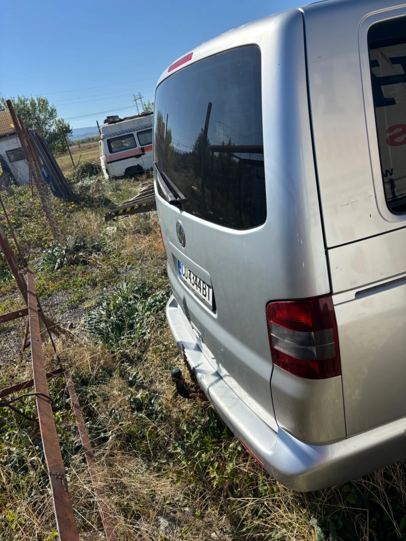 VW Caravelle 2.5 tdi, снимка 3 - Бусове и автобуси - 52104183