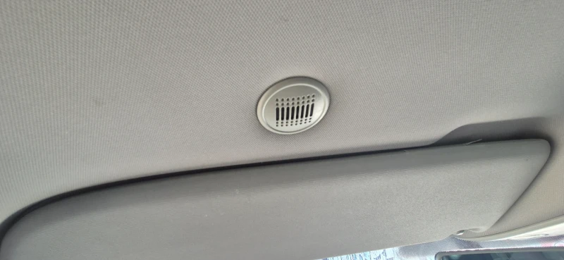 VW Multivan 2.0 Tdi 140 Hp, снимка 9 - Бусове и автобуси - 53111227