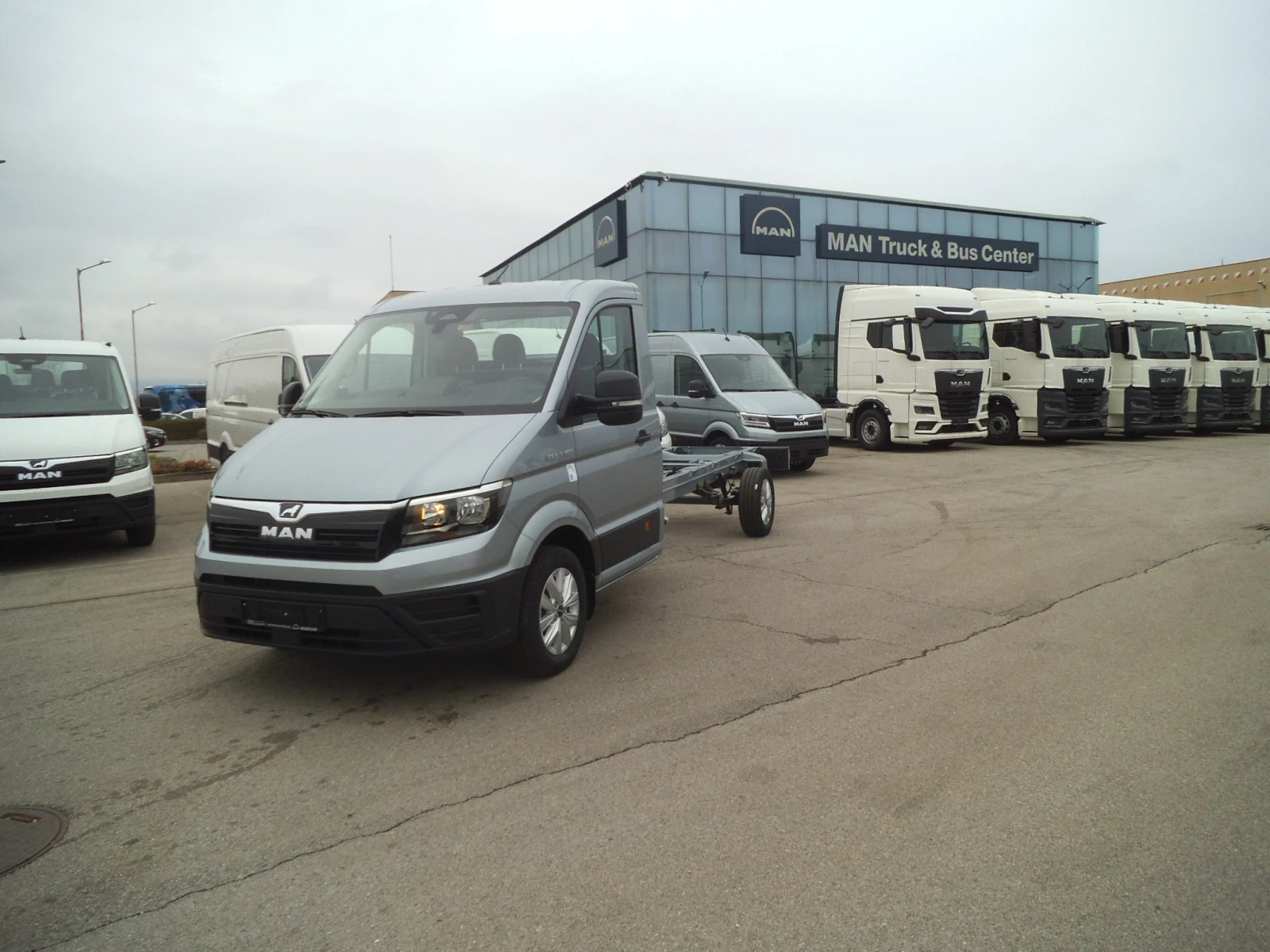 Man TGE 3.180 шаси кабина , снимка 1