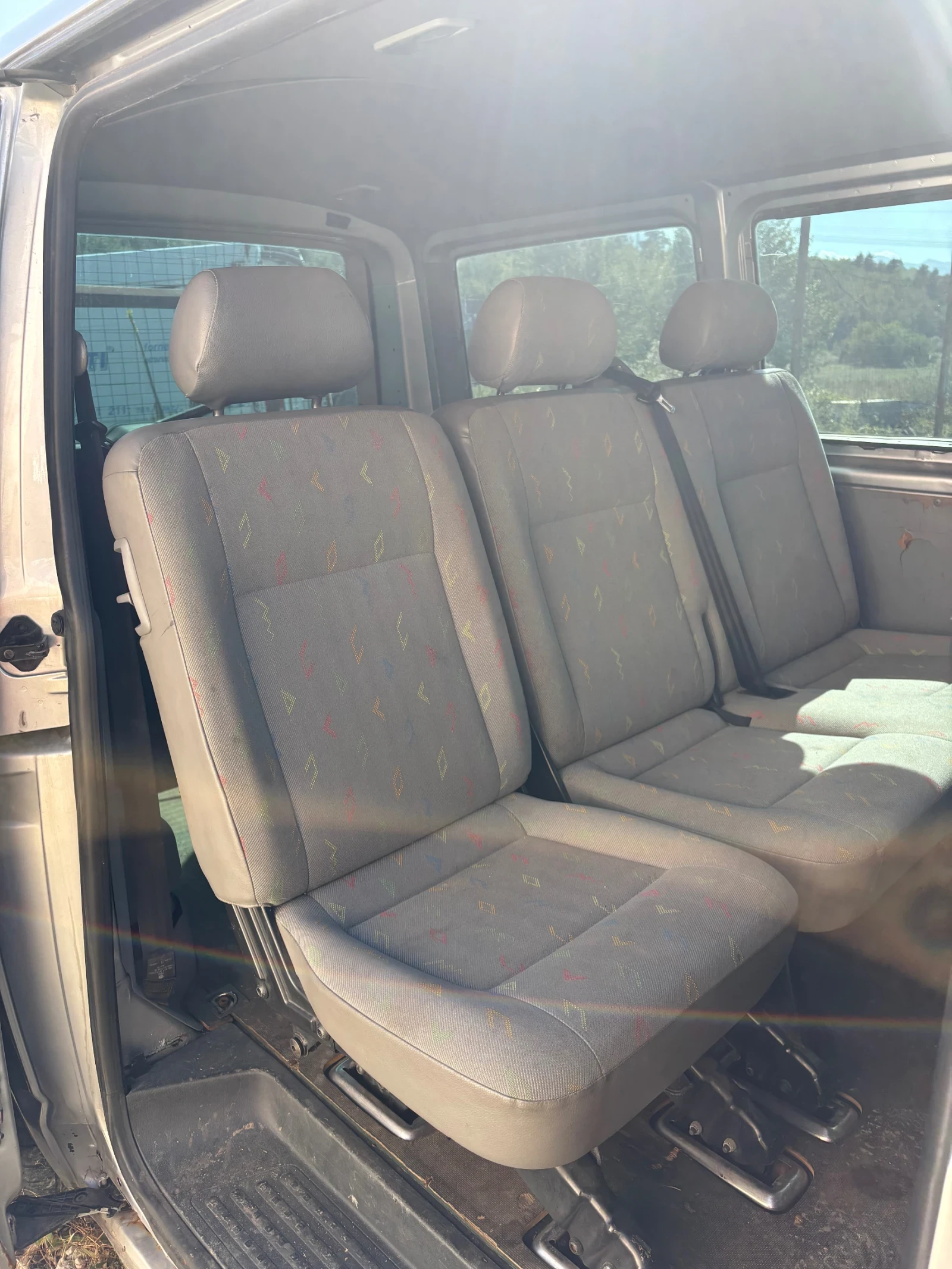 VW Caravelle 2.5 tdi - изображение 8