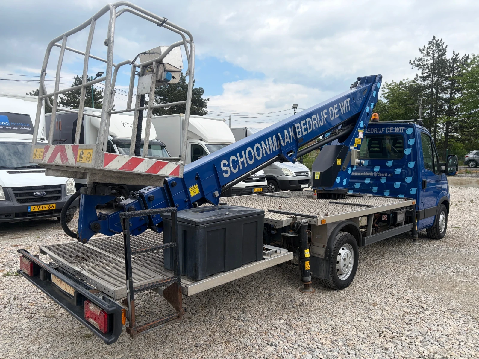 Iveco Daily 35C13 Автовишка-22.5 метра, снимка 5 - Бусове и автобуси - 54714396