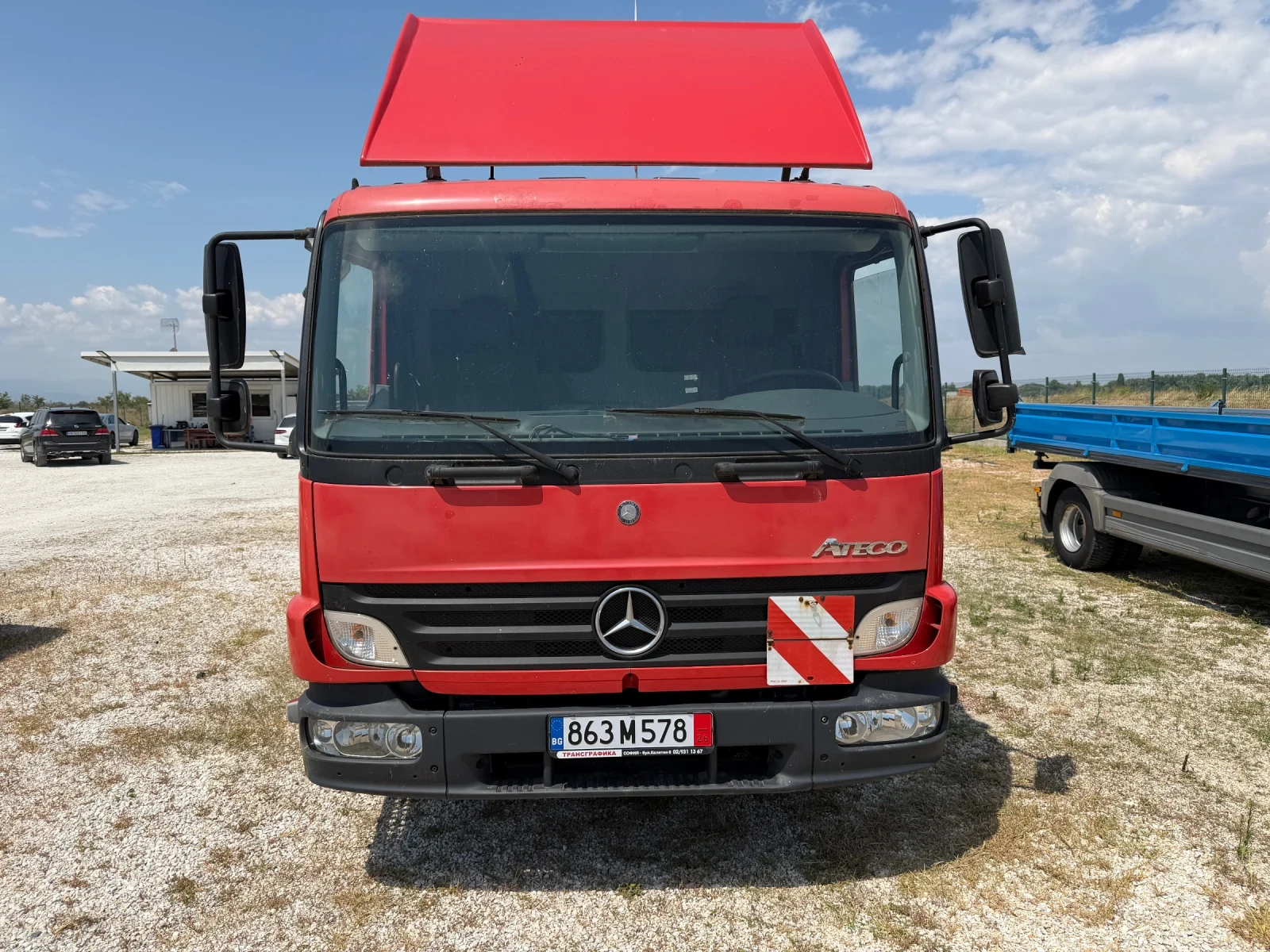 Mercedes-Benz 819