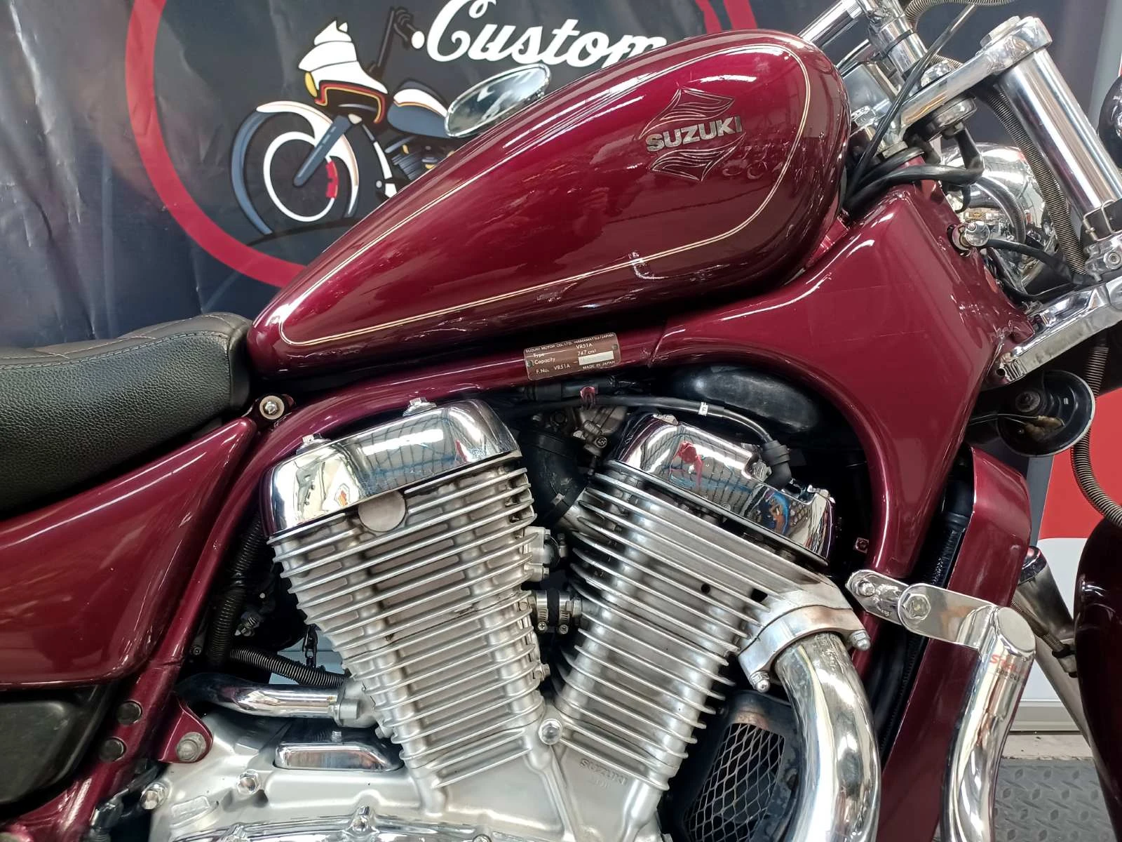 Suzuki VS Intruder, снимка 6 - Мотоциклети и мототехника - 55644653