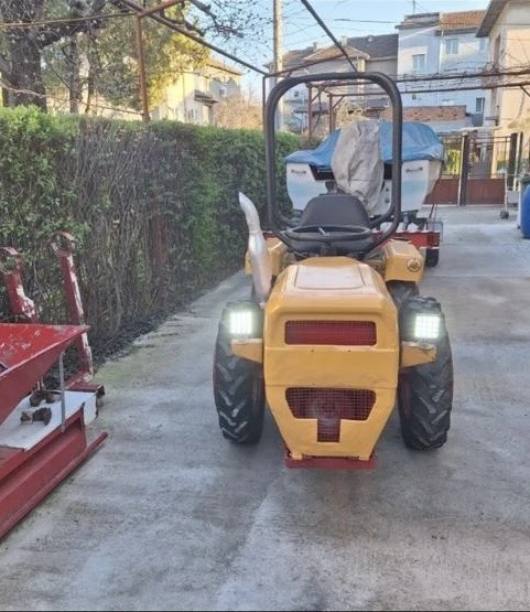 Трактор Lamborghini Tomo Vinkovic