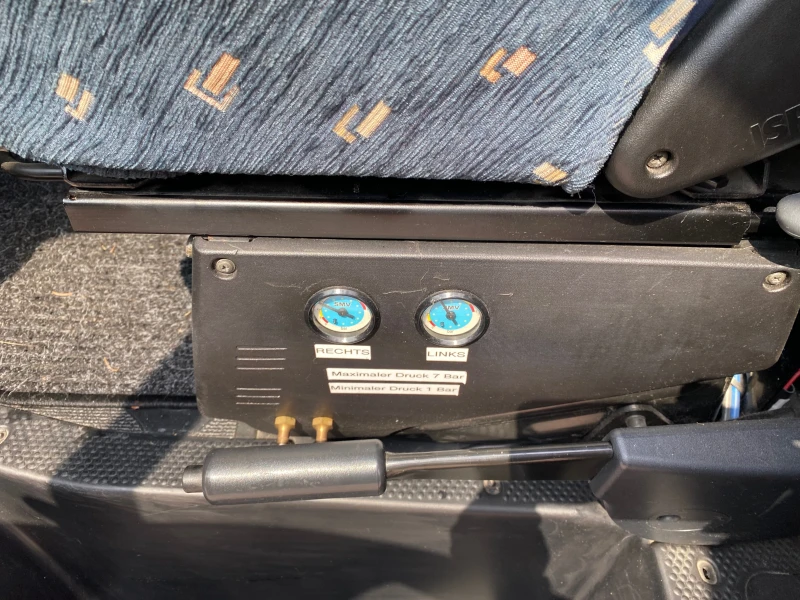 Кемпер Weinsberg Швейцария, снимка 16 - Каравани и кемпери - 50356389