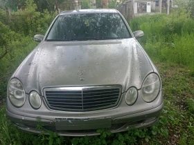 Mercedes-Benz E 220, снимка 1