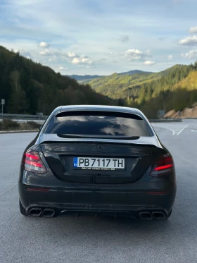 Mercedes-Benz E 220, снимка 3