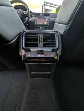 Обява за продажба на Skoda Superb 2.0TDI 190к.с.* 4х4* ДИСТРОНИК* KEYLESS* CANTON ~27 950 лв. - изображение 11