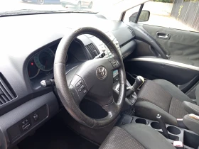 Toyota Corolla verso, снимка 10