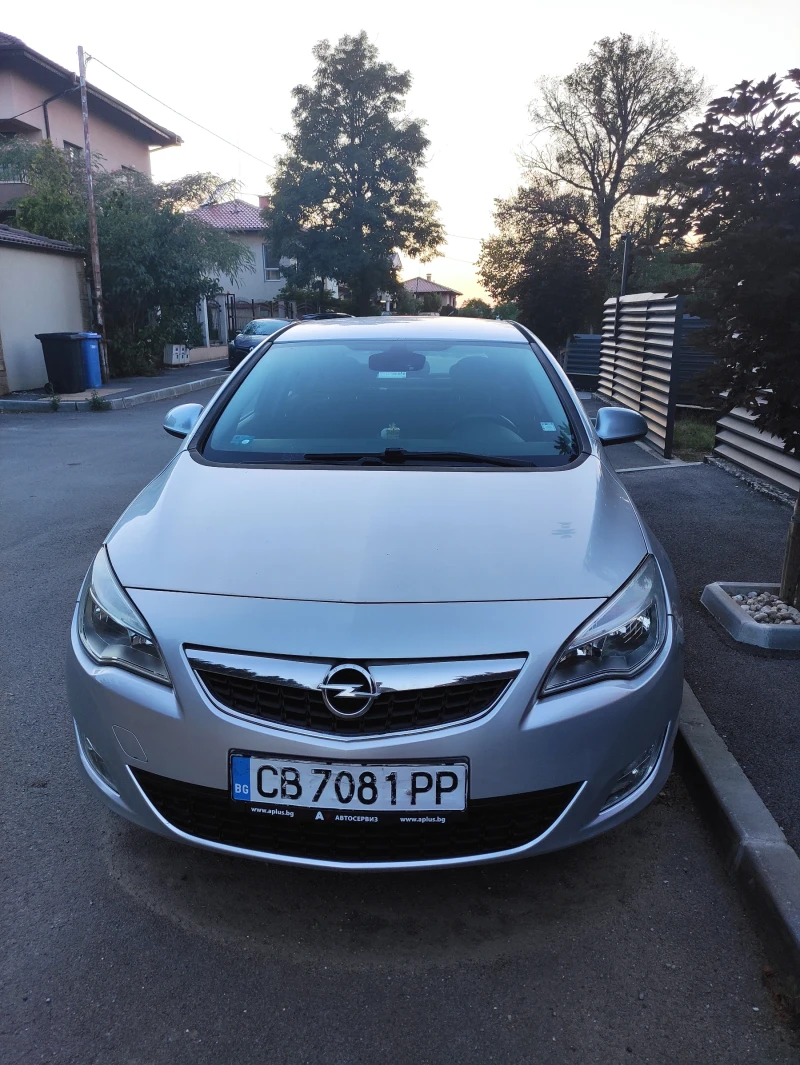 Opel Astra, снимка 1 - Автомобили и джипове - 47558661