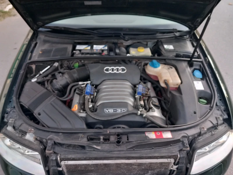 Audi A4 3, 0 V6 Газов инжекцион., снимка 13 - Автомобили и джипове - 47884829