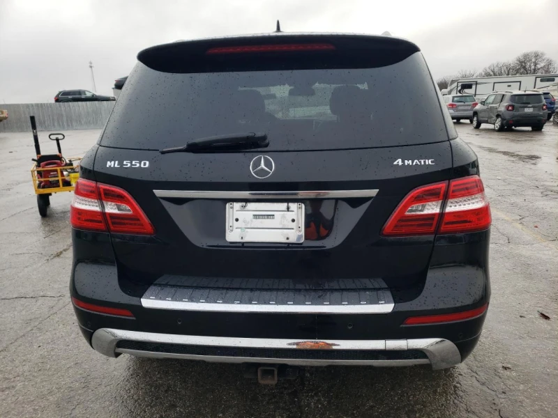 Mercedes-Benz ML 550 AMG Пакет* 4MATIC* Подгрев* З.Камера* Парктроници*, снимка 6 - Автомобили и джипове - 49208062