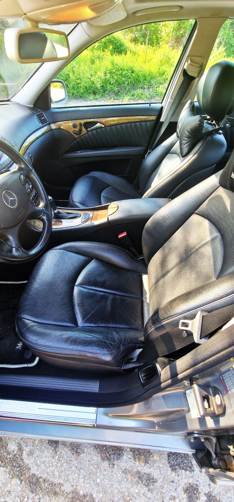 Mercedes-Benz E 350 3.5 CGI Avangard, снимка 2 - Автомобили и джипове - 52568148