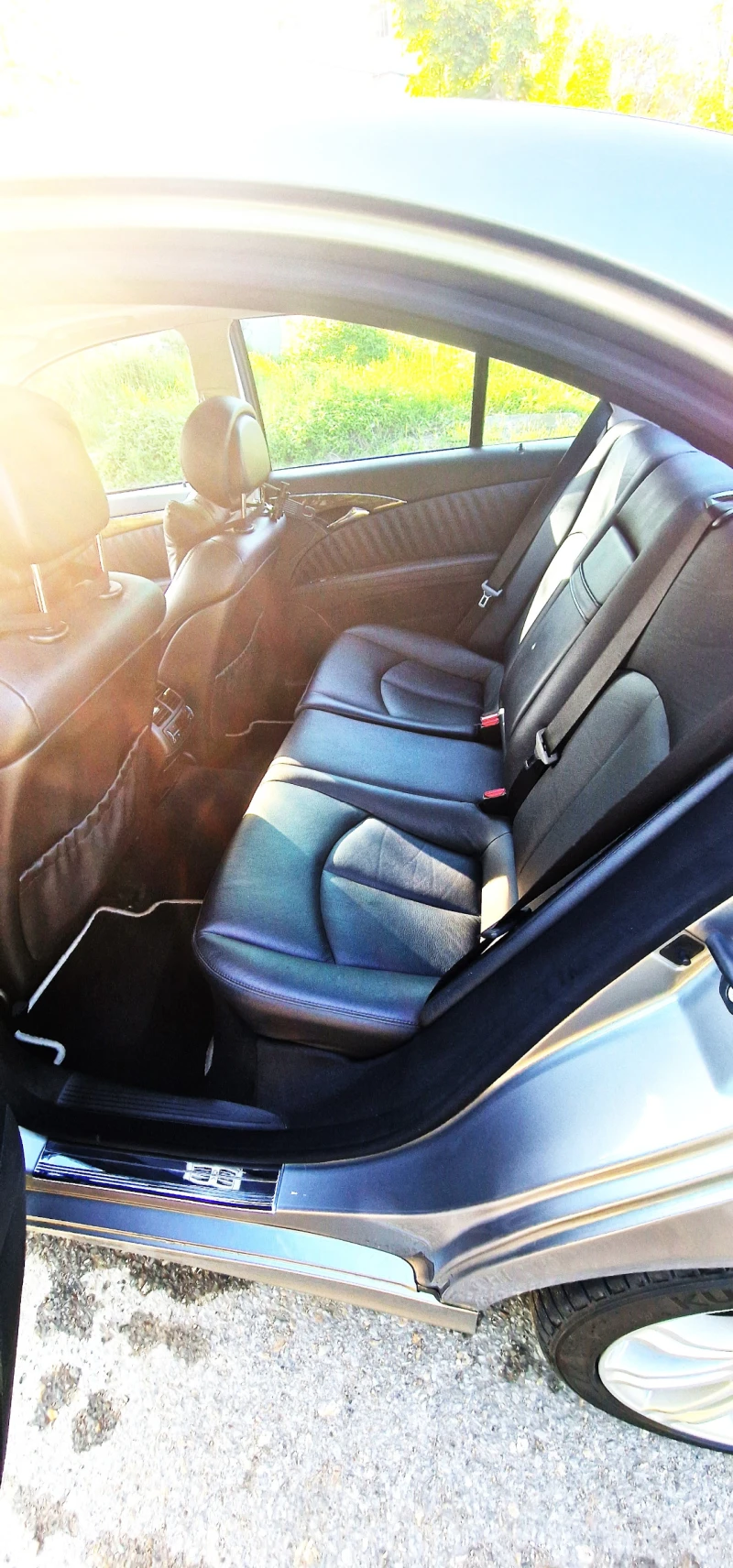 Mercedes-Benz E 350 3.5 CGI Avangard, снимка 9 - Автомобили и джипове - 52568148