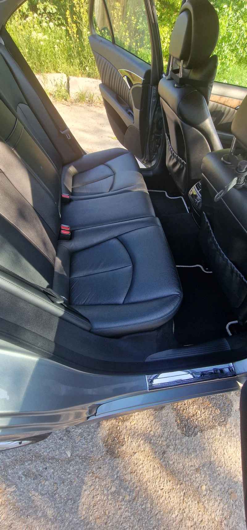 Mercedes-Benz E 350 3.5 CGI Avangard, снимка 11 - Автомобили и джипове - 52568148