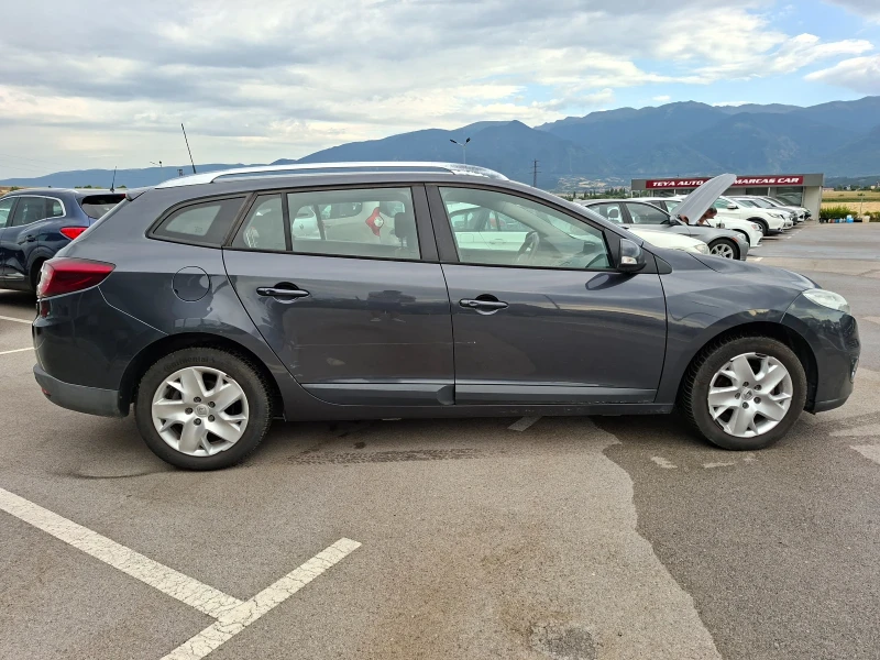 Renault Megane, снимка 7 - Автомобили и джипове - 51682662