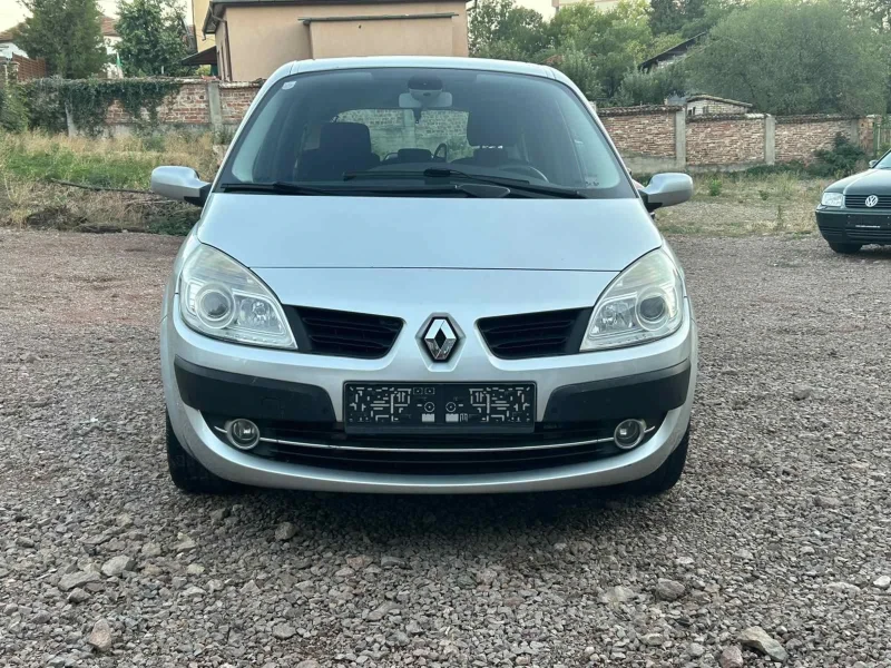 Renault Scenic 1.9 7 местна, снимка 2 - Автомобили и джипове - 52483331