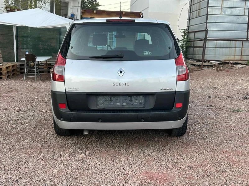 Renault Scenic 1.9 7 местна, снимка 6 - Автомобили и джипове - 52483331