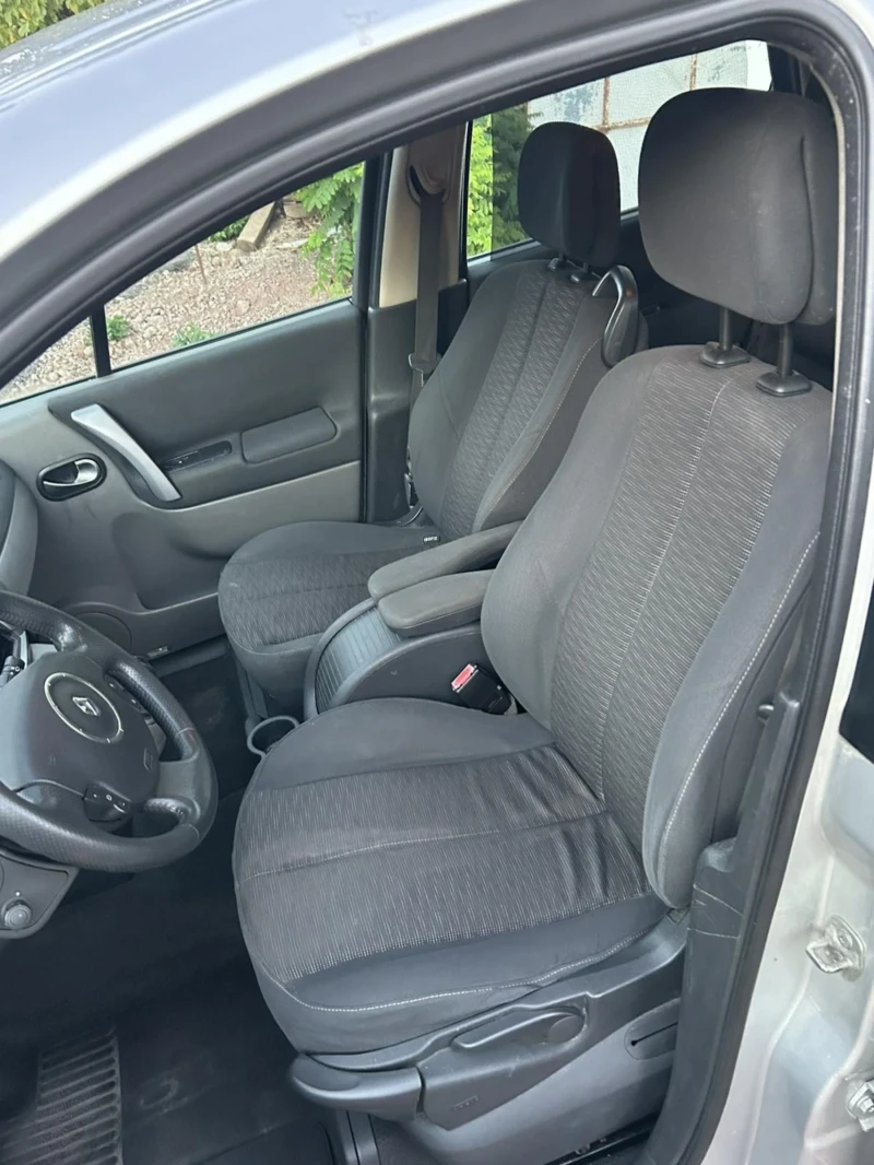 Renault Scenic 1.9 7 местна, снимка 10 - Автомобили и джипове - 52483331