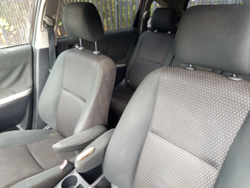 Toyota Corolla verso, снимка 11 - Автомобили и джипове - 52353907