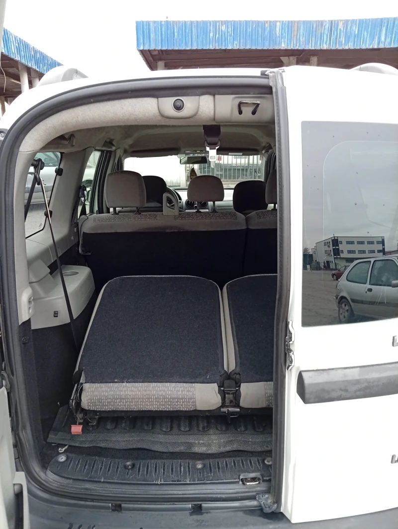 Dacia Logan 1.6MPI, снимка 6 - Автомобили и джипове - 53475570