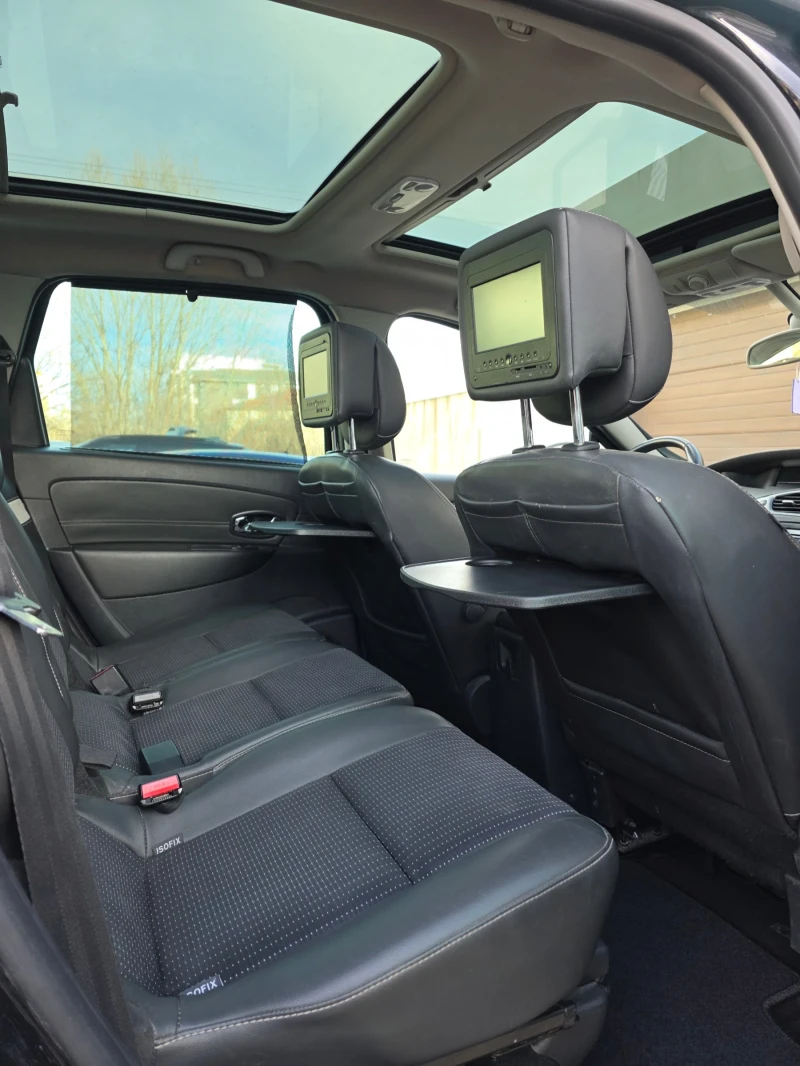 Renault Grand scenic 1.6dci Keyless Tv Panorama 7местен, снимка 13 - Автомобили и джипове - 53540320