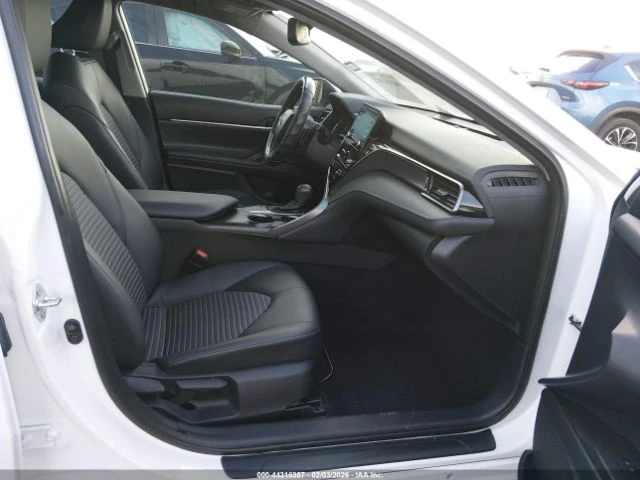 Toyota Camry SE - изображение 7