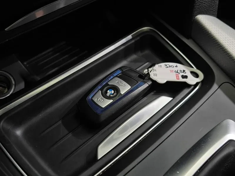 BMW 320 D M PERFORMANCE EDITION, снимка 15 - Автомобили и джипове - 55277873