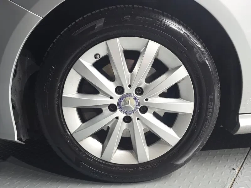 Mercedes-Benz A 200, снимка 9 - Автомобили и джипове - 56360521