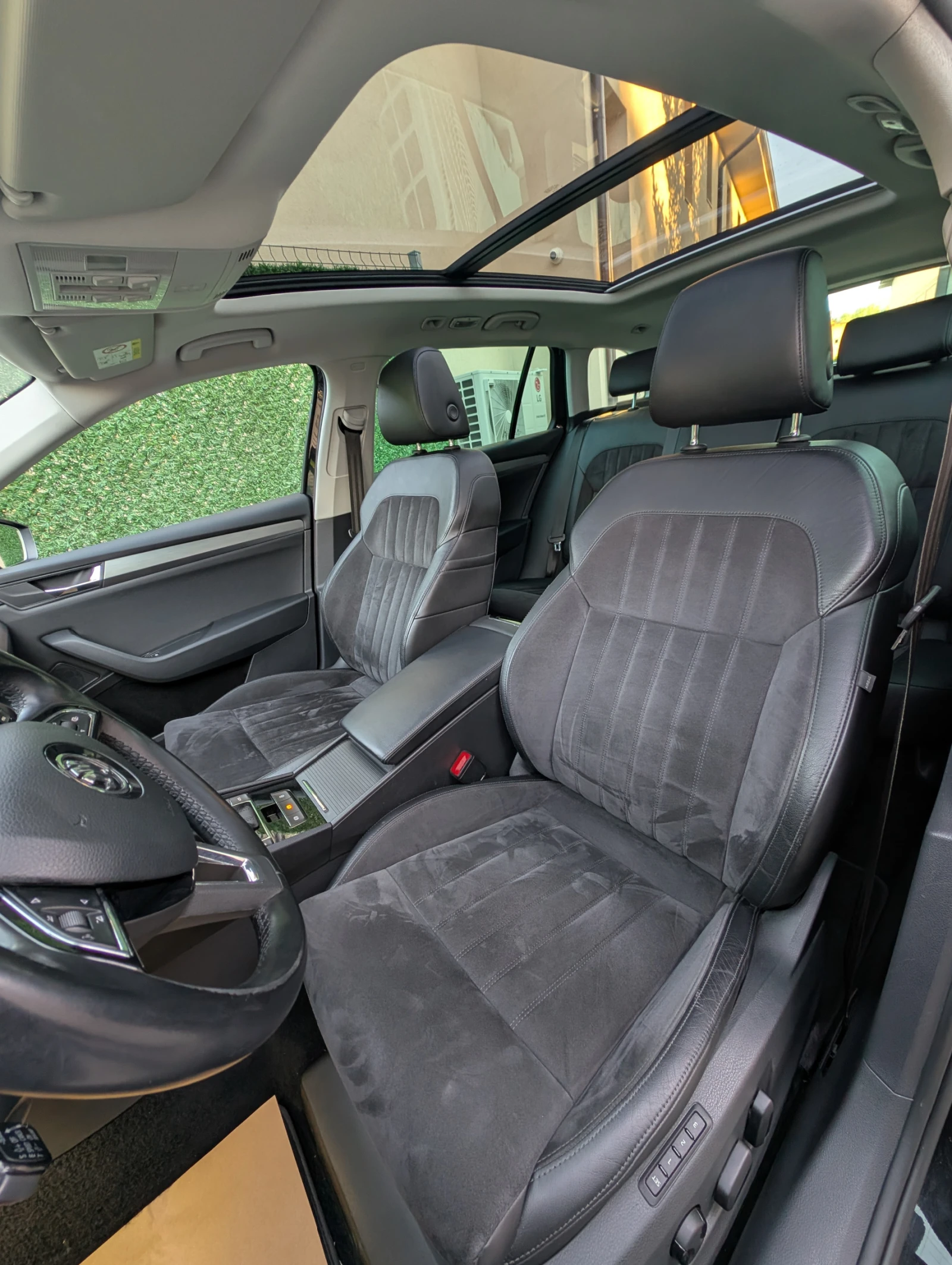 Skoda Superb 2.0TDI 190к.с.* 4х4* ДИСТРОНИК* KEYLESS* CANTON - изображение 10