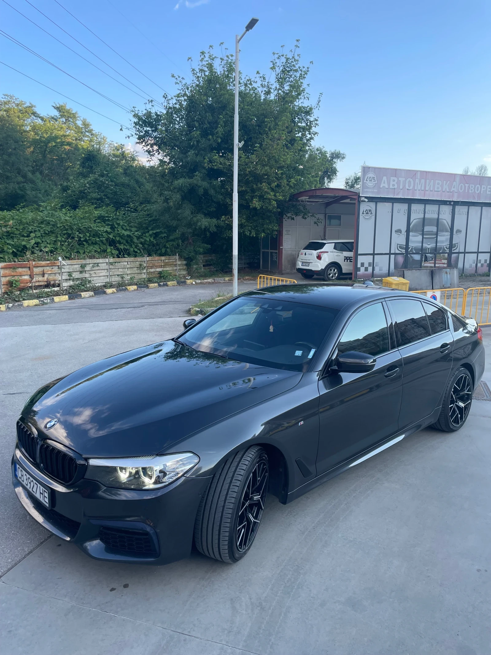 BMW 520 M Pack RWD - изображение 2