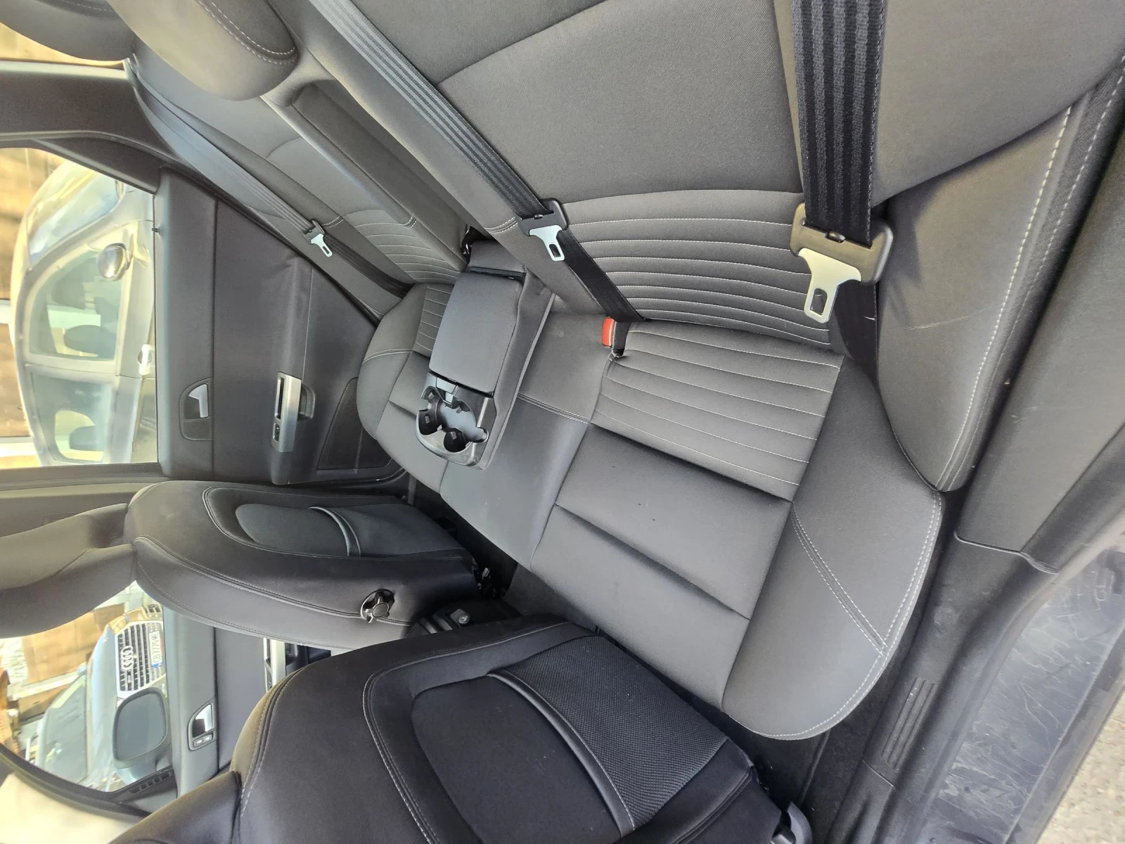 Volvo V50 2.0 HDI 136к.с 2009г. Много добро състояние , снимка 11 - Автомобили и джипове - 54139086